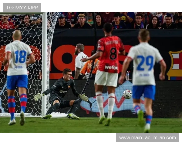 巴萨围攻制造机会不断，佩德里弧线球偏出